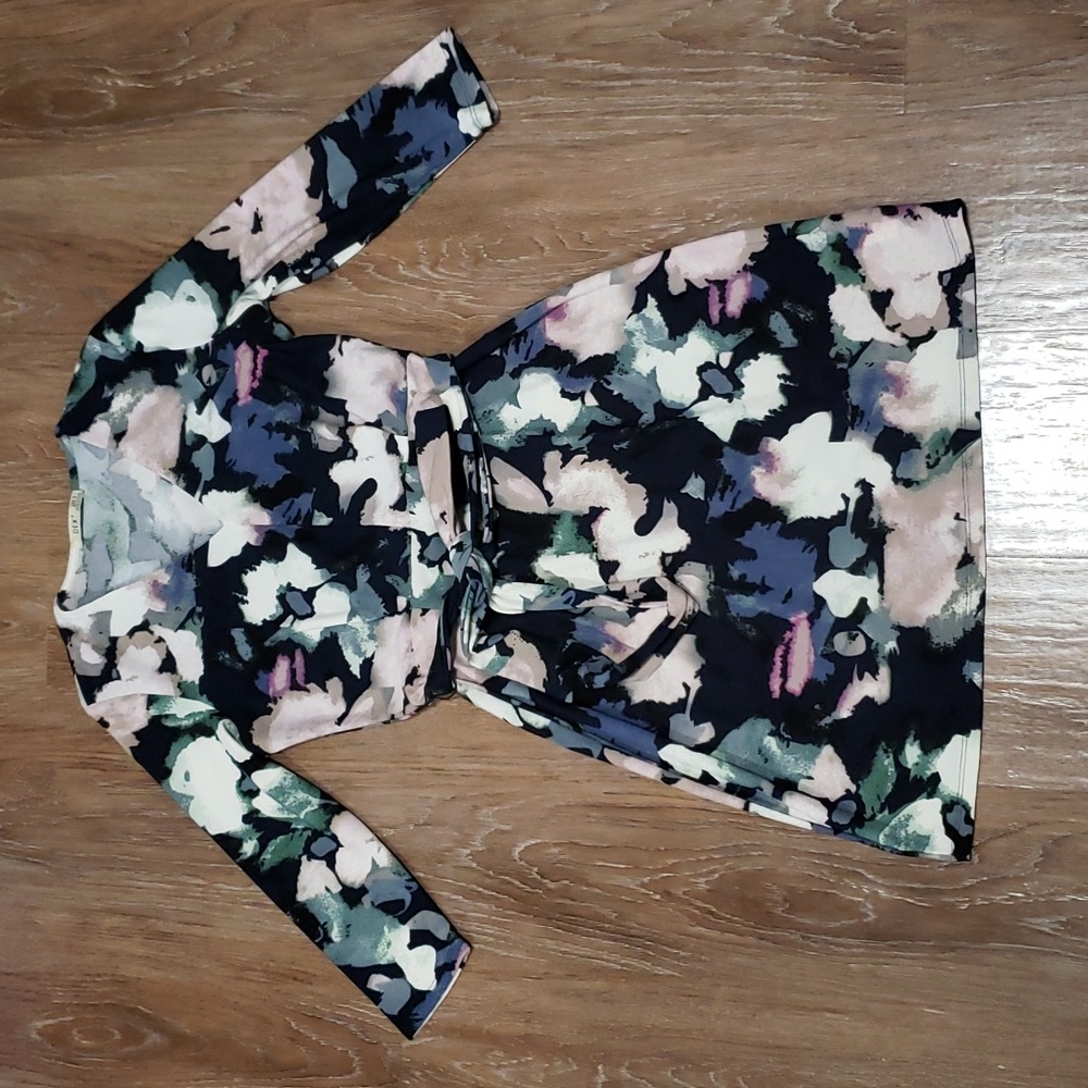 (S) DEX V Neck Floral Fit & Flare Watercolor Tie Waist Casual Comfy Classy